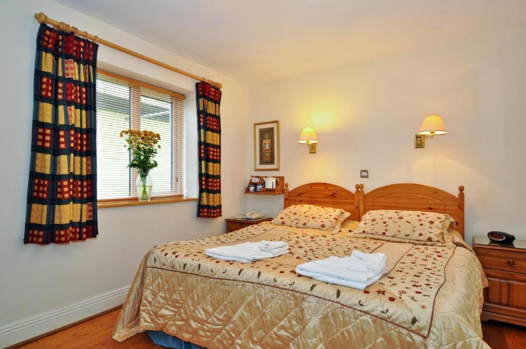 Boffin Lodge Guest House Westport Room photo