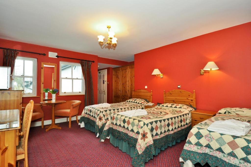 Boffin Lodge Guest House Westport Room photo